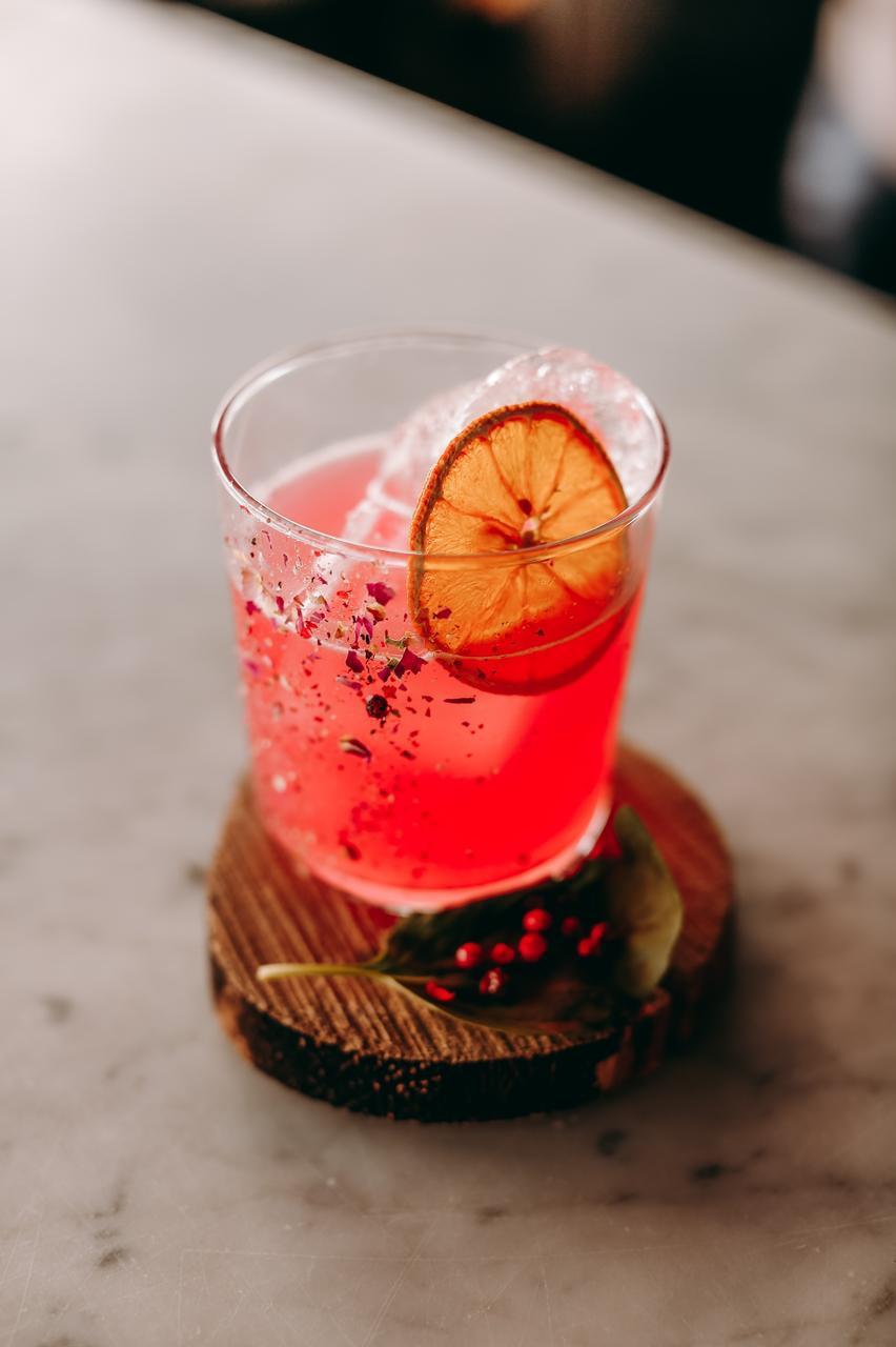 Cocktail presentation